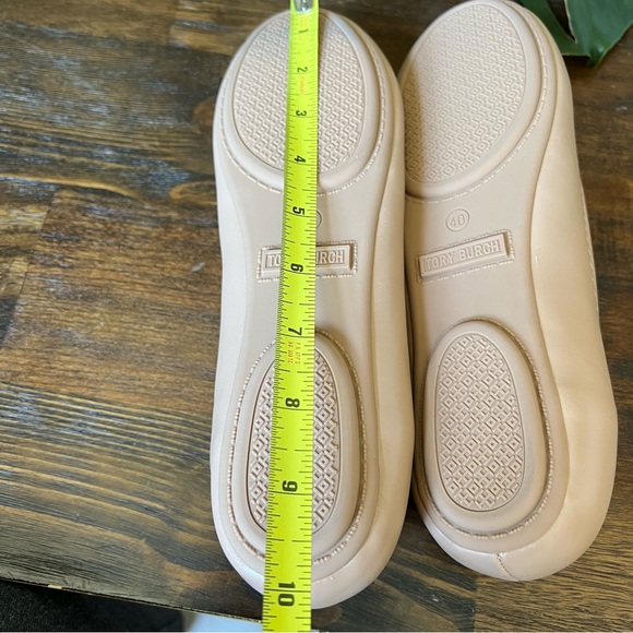 Tory Burch Minnie Nude Leather Travel Ballet Flats With Gold Logo EU40 US9.5 - Picture 11 of 12